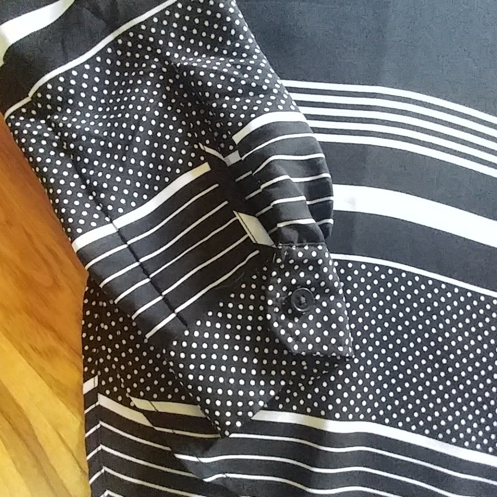 LOFT Blouse - Picture 2 of 8